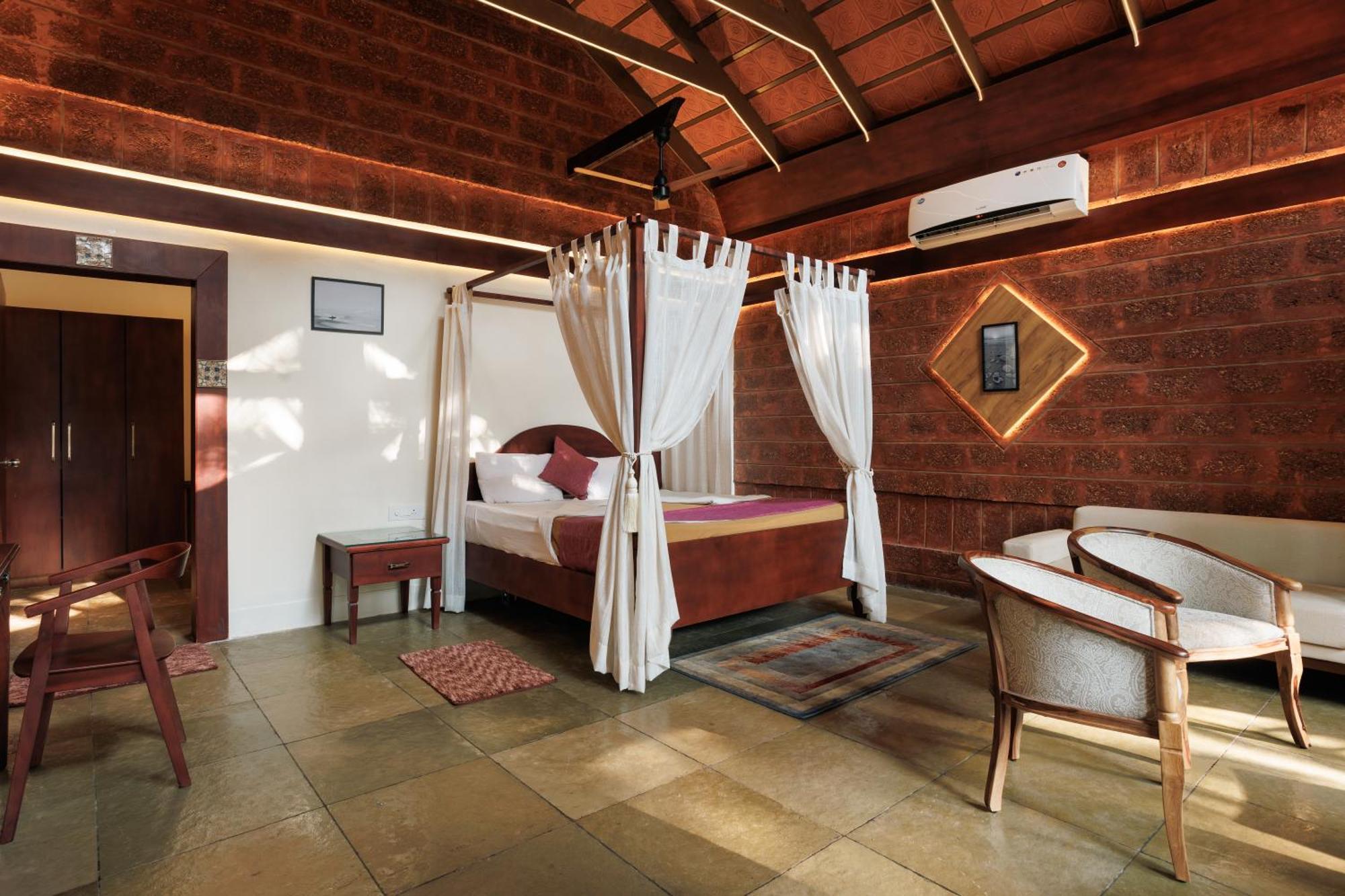 Sai Vishram Beach Resort Bainduru Exterior photo