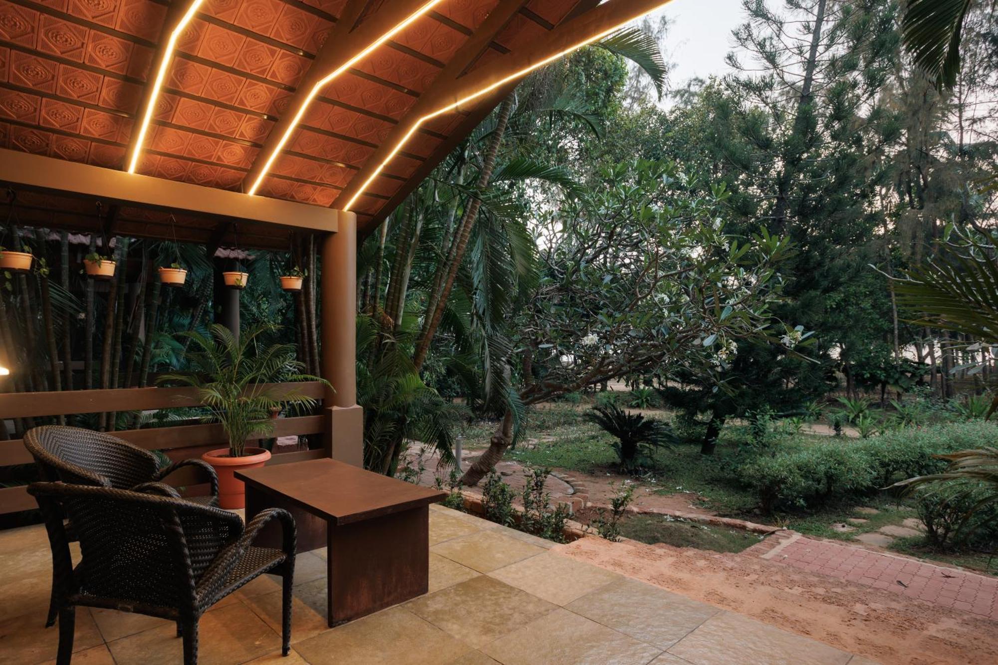 Sai Vishram Beach Resort Bainduru Exterior photo