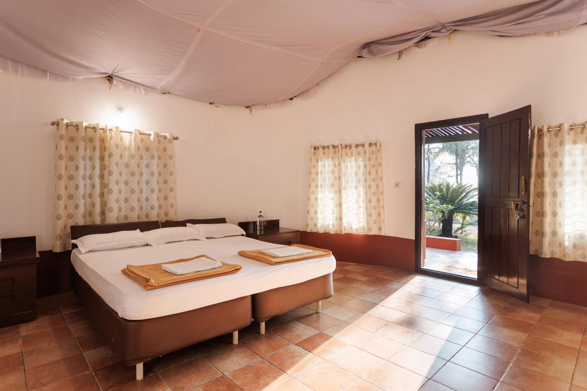 Sai Vishram Beach Resort Bainduru Exterior photo