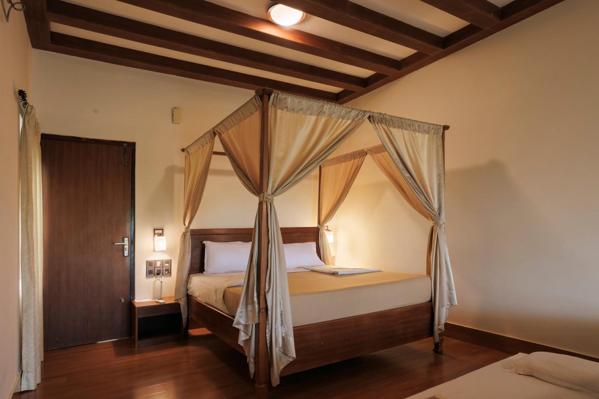 Sai Vishram Beach Resort Bainduru Exterior photo