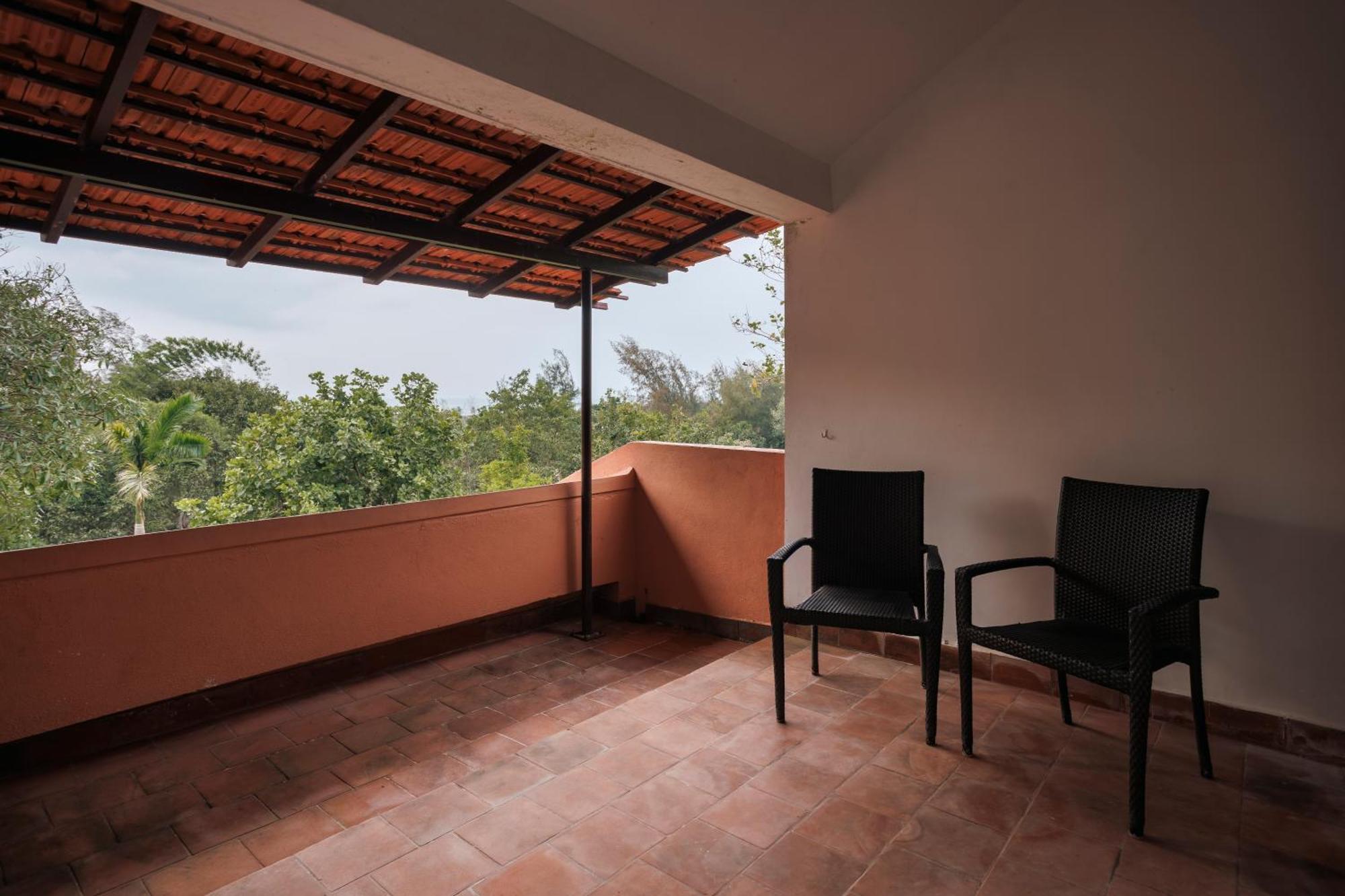 Sai Vishram Beach Resort Bainduru Exterior photo