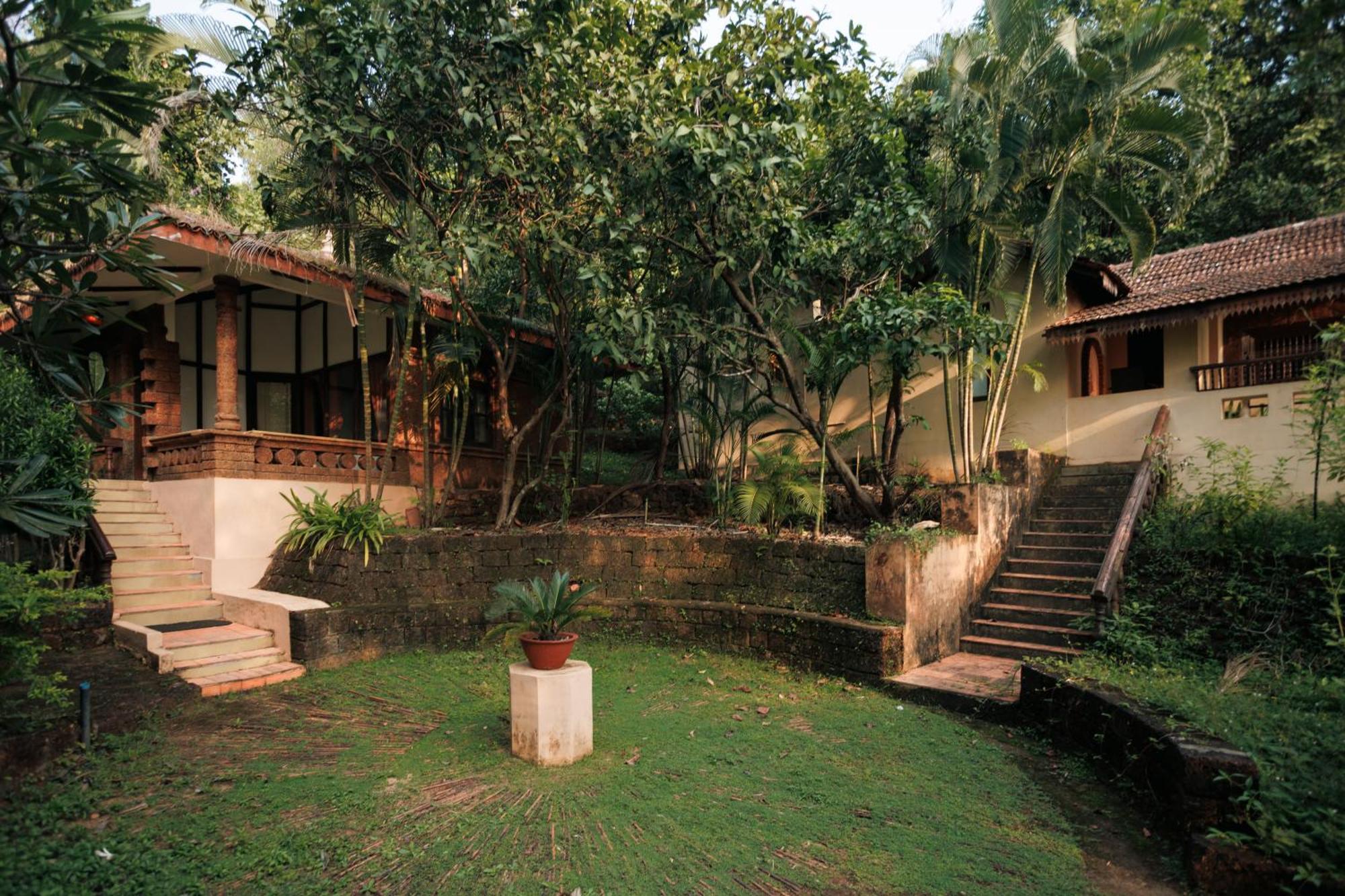 Sai Vishram Beach Resort Bainduru Exterior photo