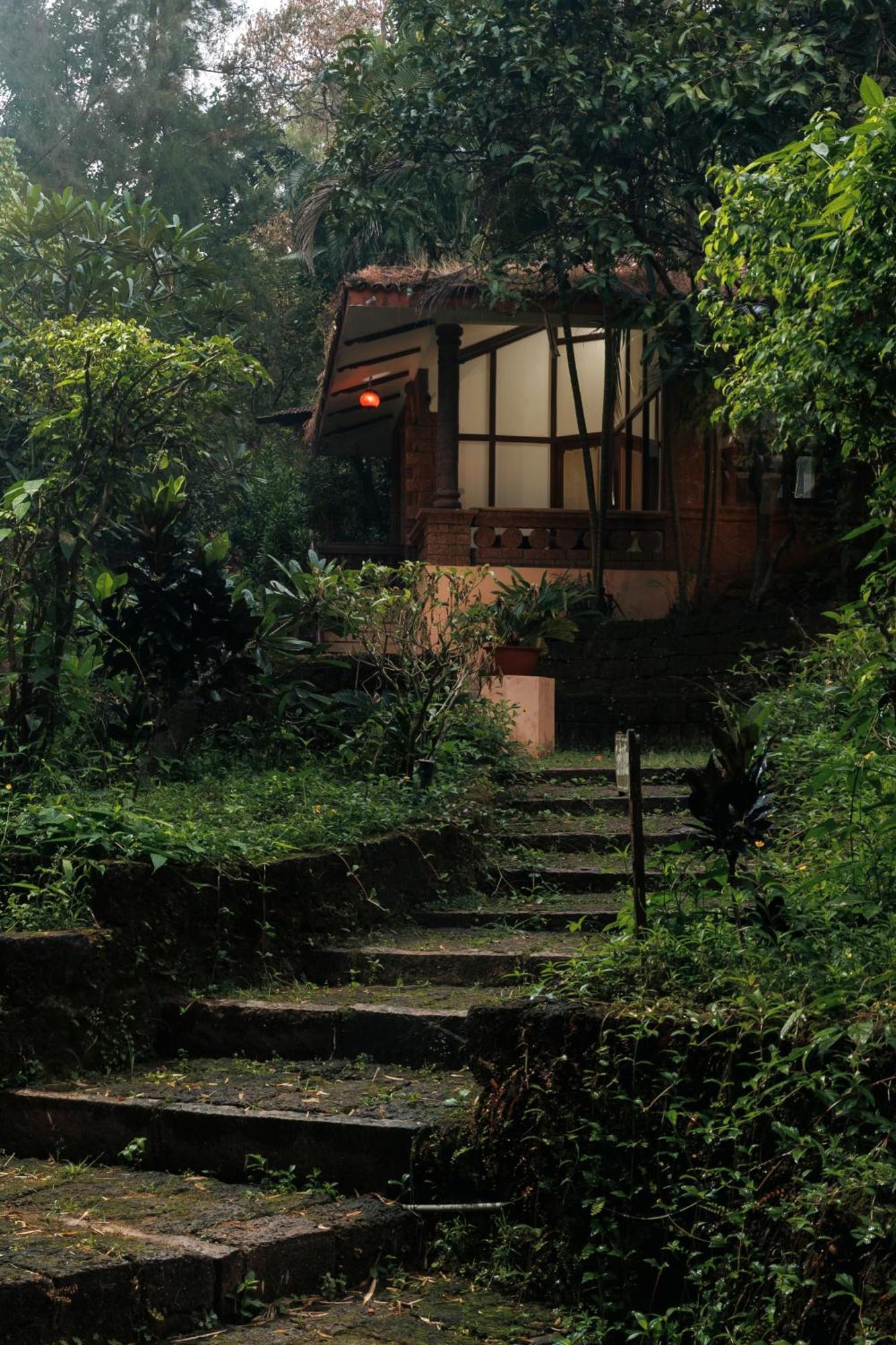 Sai Vishram Beach Resort Bainduru Exterior photo