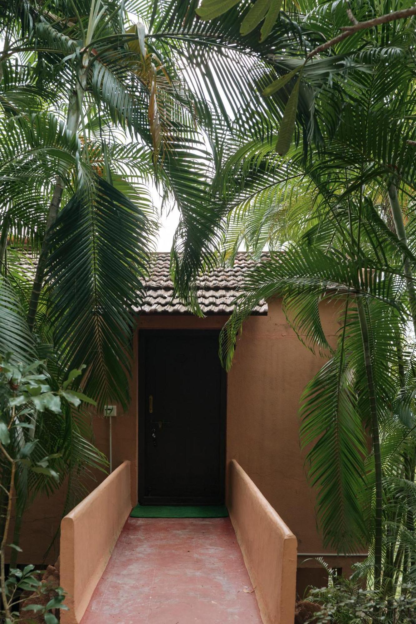 Sai Vishram Beach Resort Bainduru Exterior photo